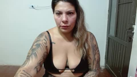 Snapshot of giannaswift chatting on 11.30.25 Gianna.. online show from 11.30.25