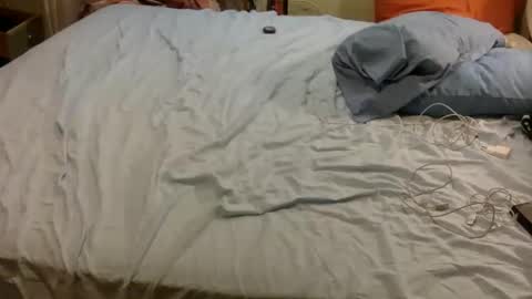 Snapshot of giannispr1998 chatting on 12.19.24 Horny Sissy online show from 12.19.24