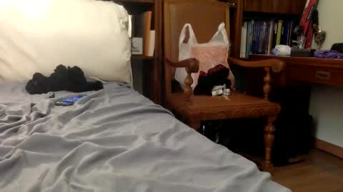 Snapshot of giannispr1998 chatting on 11.23.25 Horny Sissy online show from 11.23.25