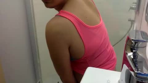 Snapshot of giannispr1998 chatting on 12.17.25 Horny Sissy online show from 12.17.25