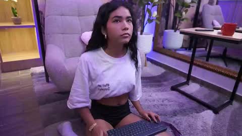 Snapshot of gianovak chatting on 11.01.25 gianovak online show from 11.01.25