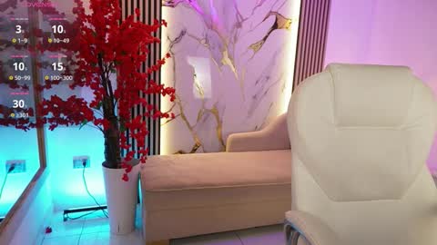 Snapshot of gianovak chatting on 11.14.25 gianovak online show from 11.14.25