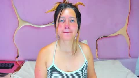 GiaRoussel online show from 01.03.25