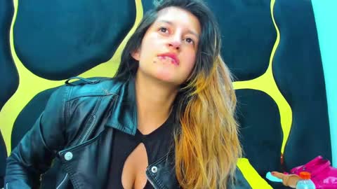 GiaRoussel online show from 03.08.25