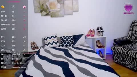 Snapshot of gieselpray chatting on 11.19.25 Gies online show from 11.19.25