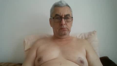 Snapshot of gigi1970 chatting on 05.20.26 gigi1970 online show from 05.20.26