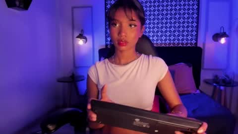 GIGI online show from 03.05.25