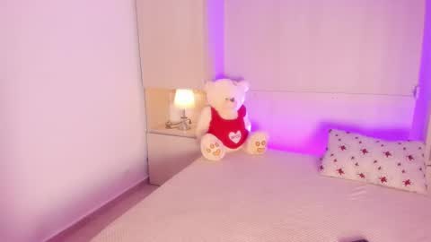 Gigi  online show from 10.05.25
