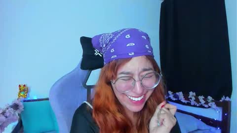 gigimooon online show from 11.05.25