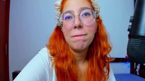 gigimooon online show from 02.04.26