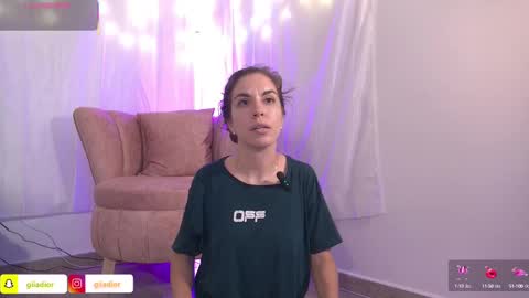 Snapshot of giiadior1 chatting on 10.16.25 GiiaDior online show from 10.16.25