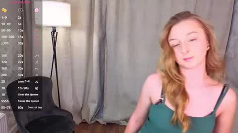 Snapshot of gilbertepodraza chatting on 02.17.26 Luna online show from 02.17.26