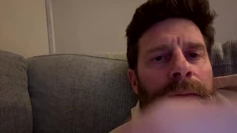 Snapshot of gilbertinio chatting on 12.01.25 Gilbert online show from 12.01.25