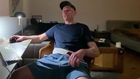 Sebastian online show from 02.11.25