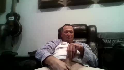Snapshot of gimmedatdic chatting on 12.04.25 gimmedatdic online show from 12.04.25