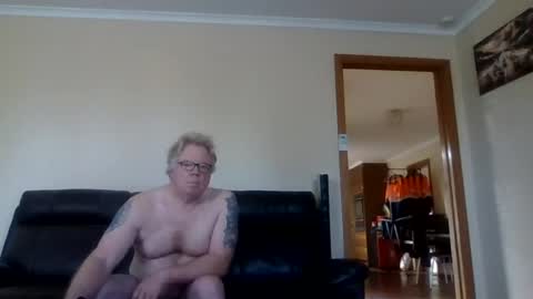 Snapshot of gimmmieoooo chatting on 07.18.26 gimmmieoooo online show from 07.18.26