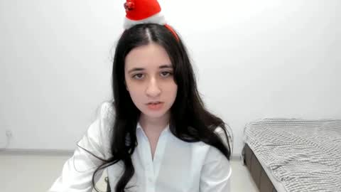 Kate online show from 12.21.24