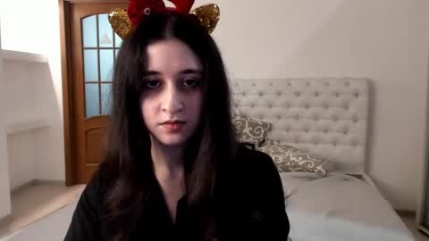 Kate online show from 12.25.24