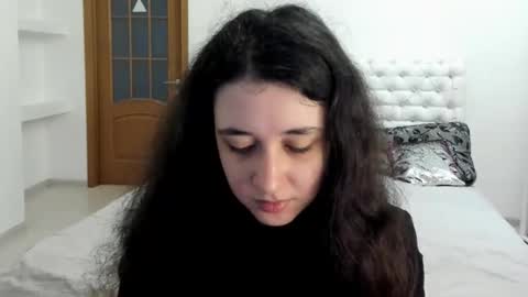 Kate online show from 11.17.25