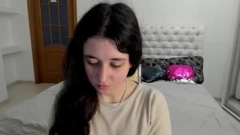 Kate online show from 11.26.25