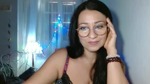 GinaONeon online show from 09.30.25