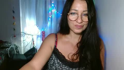 GinaONeon online show from 09.30.25