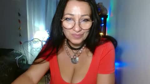 GinaONeon online show from 10.01.25