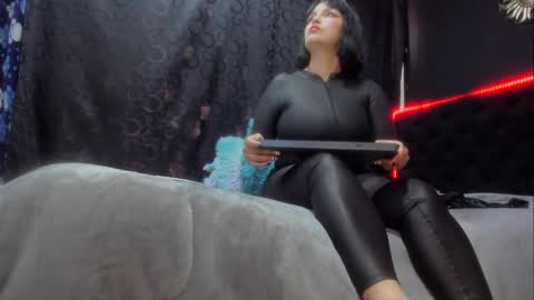 Miss online show from 01.06.25