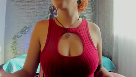 Snapshot of ginger_sweetty chatting on 11.26.25 Ginger online show from 11.26.25