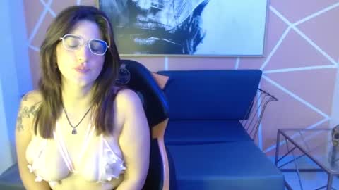 Vanessa online show from 08.04.26