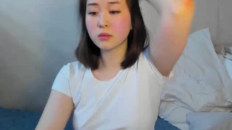 Snapshot of ginnycherry chatting on 04.20.26 Ginny online show from 04.20.26