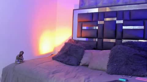 gio_gray online show from 10.02.25