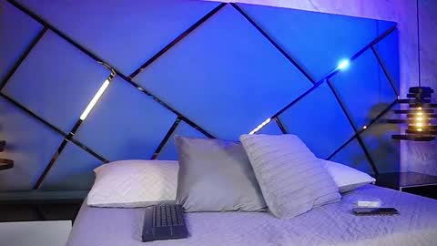 giorgia online show from 11.23.25