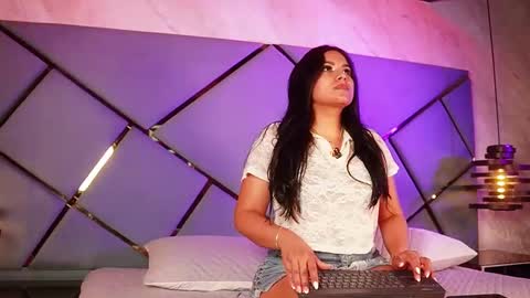 giorgia online show from 11.25.25