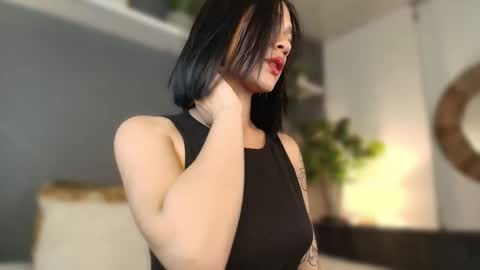  Gigi  online show from 02.18.25