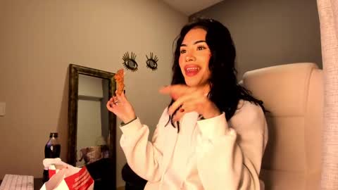 Giovanna  online show from 09.24.25