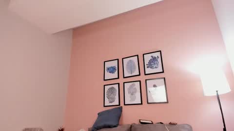 Giovanna  online show from 09.24.25