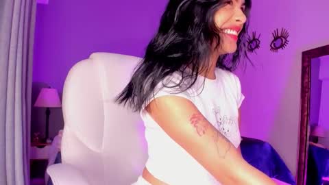 Giovanna  online show from 11.28.25