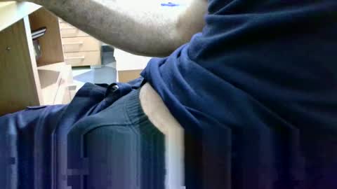 Snapshot of giovet chatting on 09.29.25 giovet online show from 09.29.25