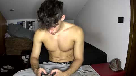 Snapshot of giovyyx chatting on 09.23.25 giovyyx online show from 09.23.25