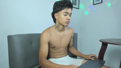 Giraldo  online show from 09.22.25