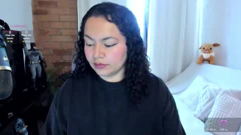 girl_inline online show from 02.15.26