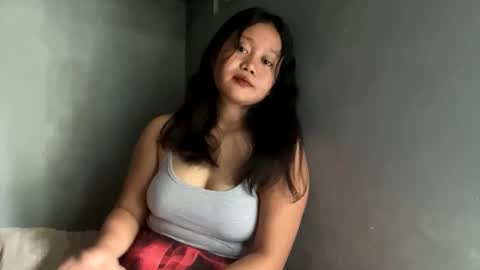 Snapshot of girl_kylax chatting on 10.25.25 ilove play tab and dirty online show from 10.25.25