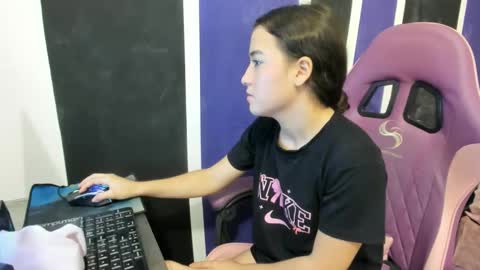 girl_princess18 online show from 02.25.26