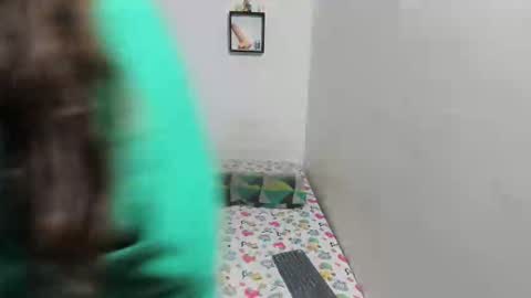 girl_sweet09 online show from 11.05.25