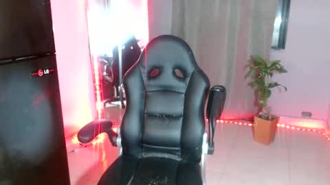 Ariana Sophia.  online show from 02.23.25