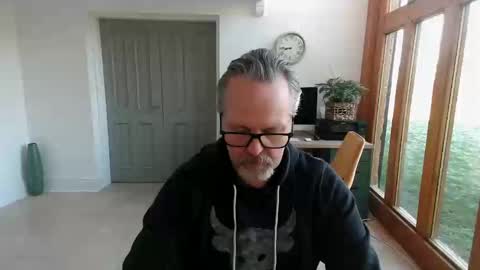 Snapshot of girlsandbikes chatting on 01.10.25 girlsandbikes online show from 01.10.25