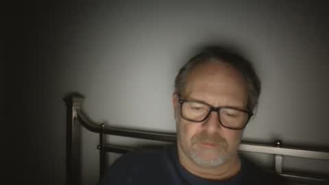 Snapshot of girlsandbikes chatting on 01.22.25 girlsandbikes online show from 01.22.25