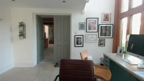 Snapshot of girlsandbikes chatting on 09.16.25 girlsandbikes online show from 09.16.25