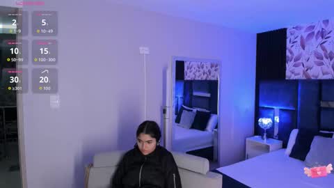     online show from 11.10.25